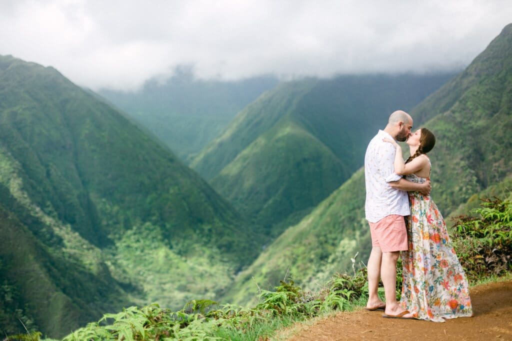Panoramic mountain views and green ridges at Waiheʻe Ridge Trail, an adventurous choice for Maui maternity photo locations.