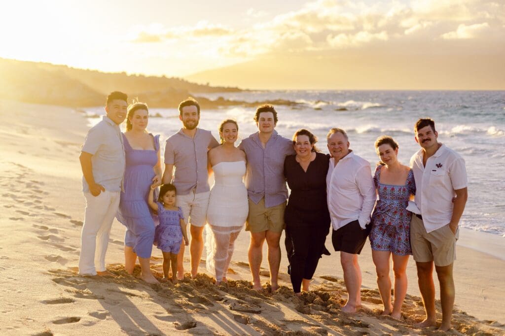 maui maternity and large family group photo at sunset beach